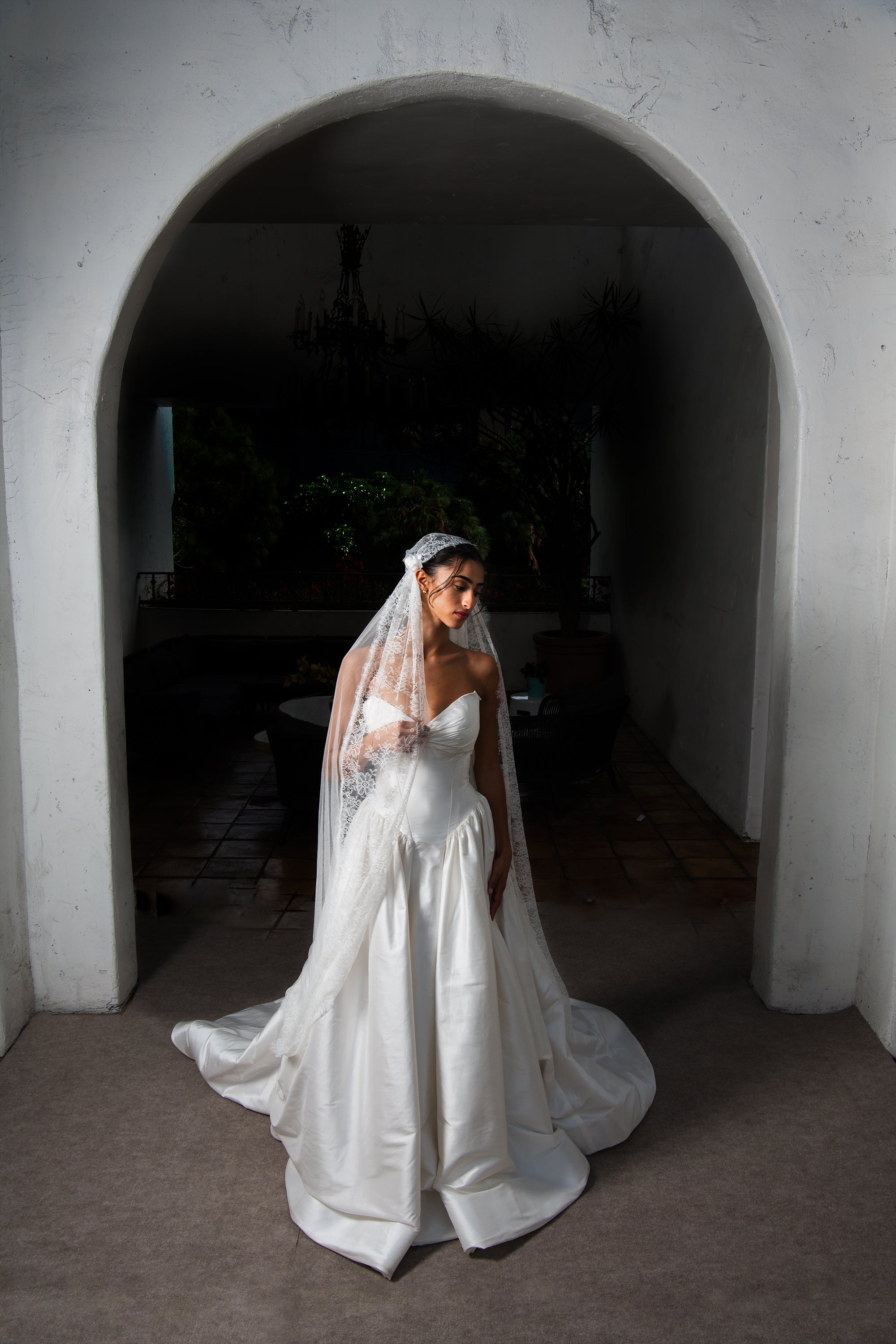 Amélie Juliette cap veil full length view under arch showing vintage cap detail